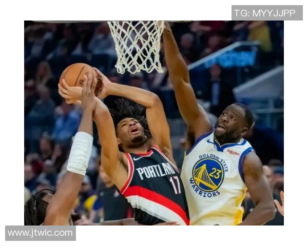 雷霆与开拓者第四场激战回顾双方球员表现与战术分析 雷霆与开拓者第四场激战回顾双方球员表现与战术分析